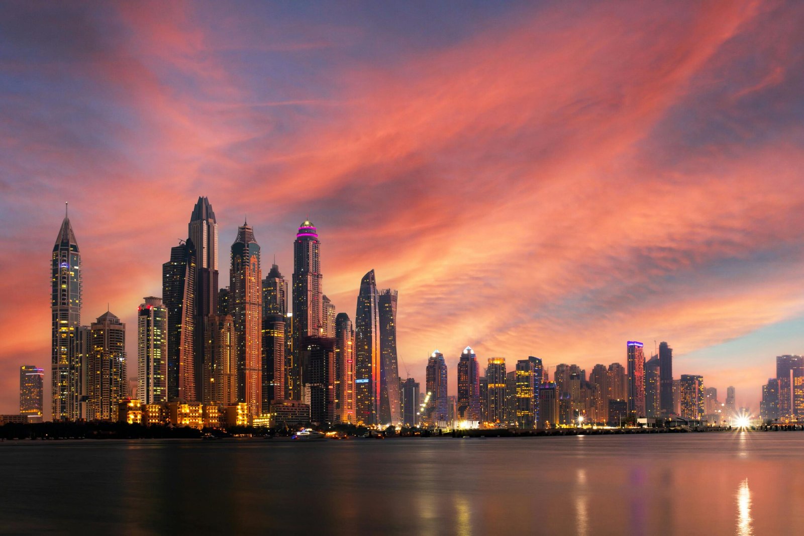 Modern Dubai skyline with residential apartments and villas representing leasing opportunities in 2025 real estate market