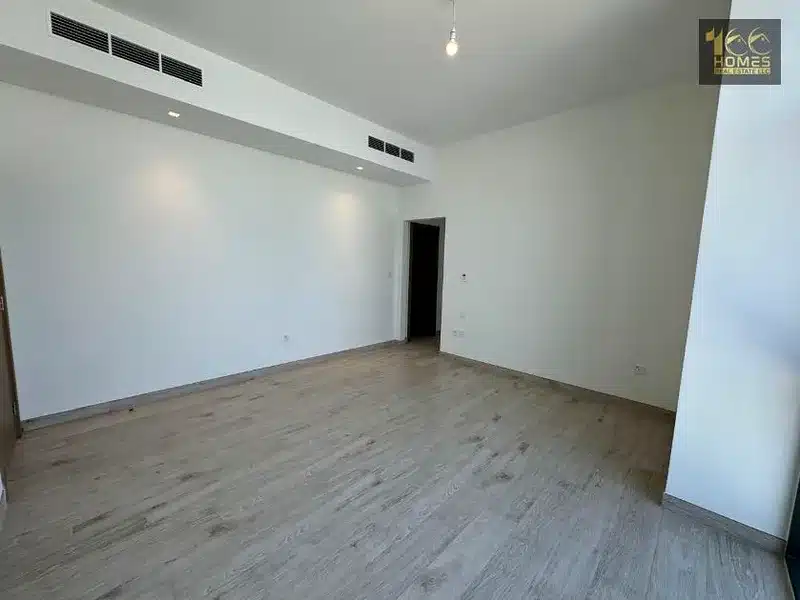 9fe02c5aa27a433d8f543135975e87f8-