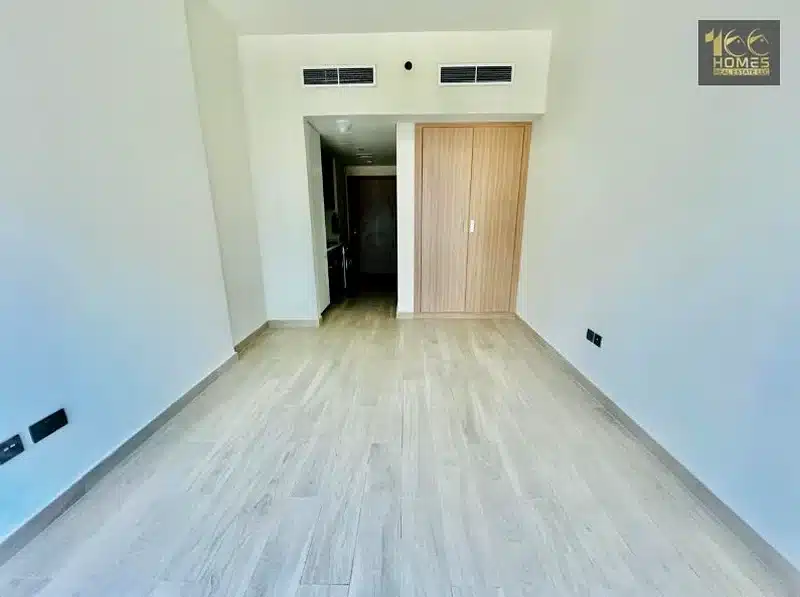 ac00672422f04fd498571058419f5ab3-