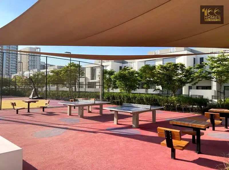 e559473bea434c40861f0e3a1fa252ab-